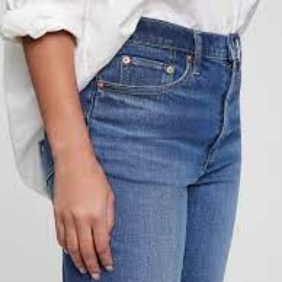 Gap Bermuda Short Hi Rise Denim Distressed Five Pocket Jean Raw Hem - Picture 8 of 9